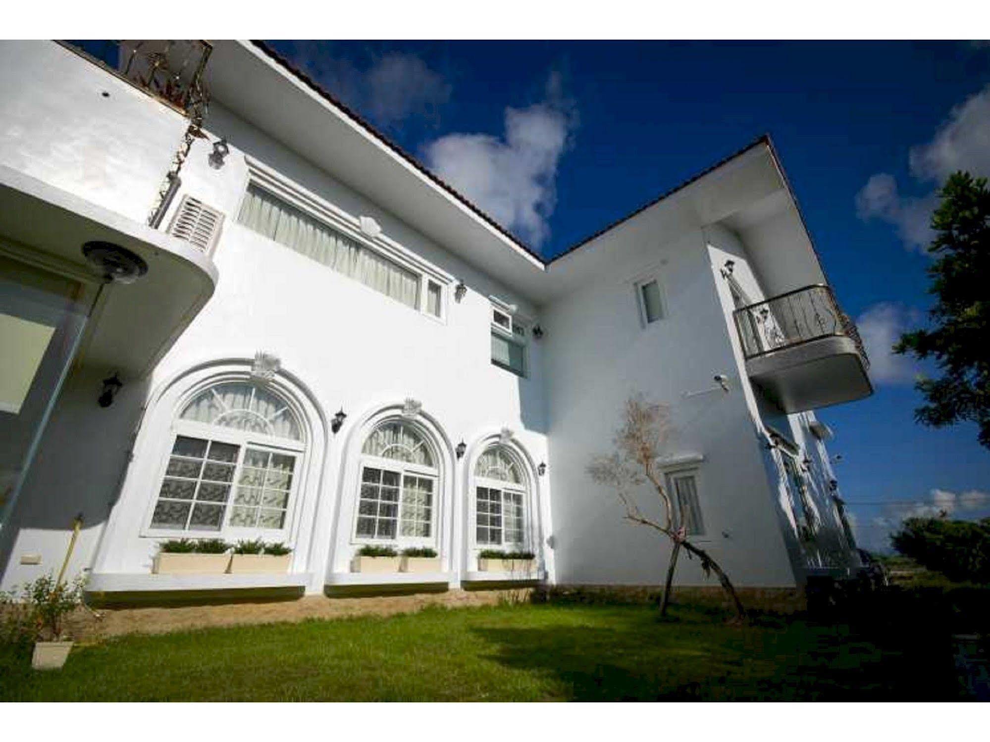 Bonjour Bebe Bed & Breakfast Hengchun Exterior photo